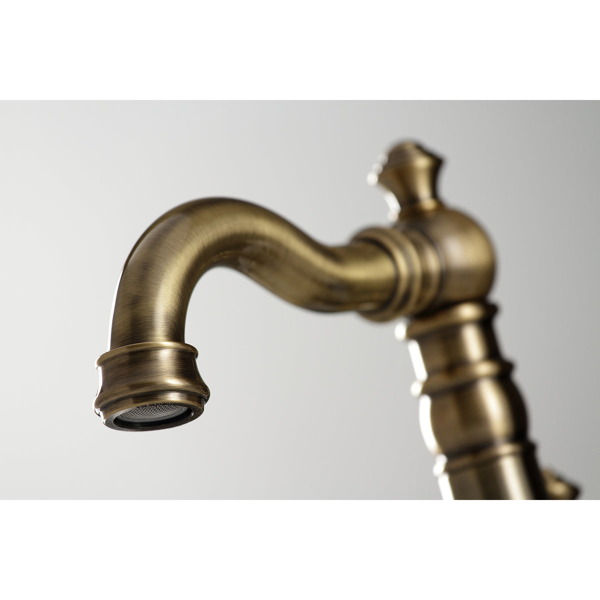 Fauceture FSC1972AX American Classic 8 in. Widespread Bathroom Faucet