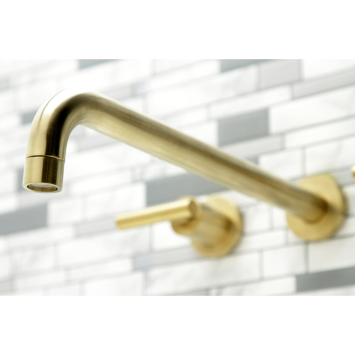 Manhattan Wall Mount Tub Faucet