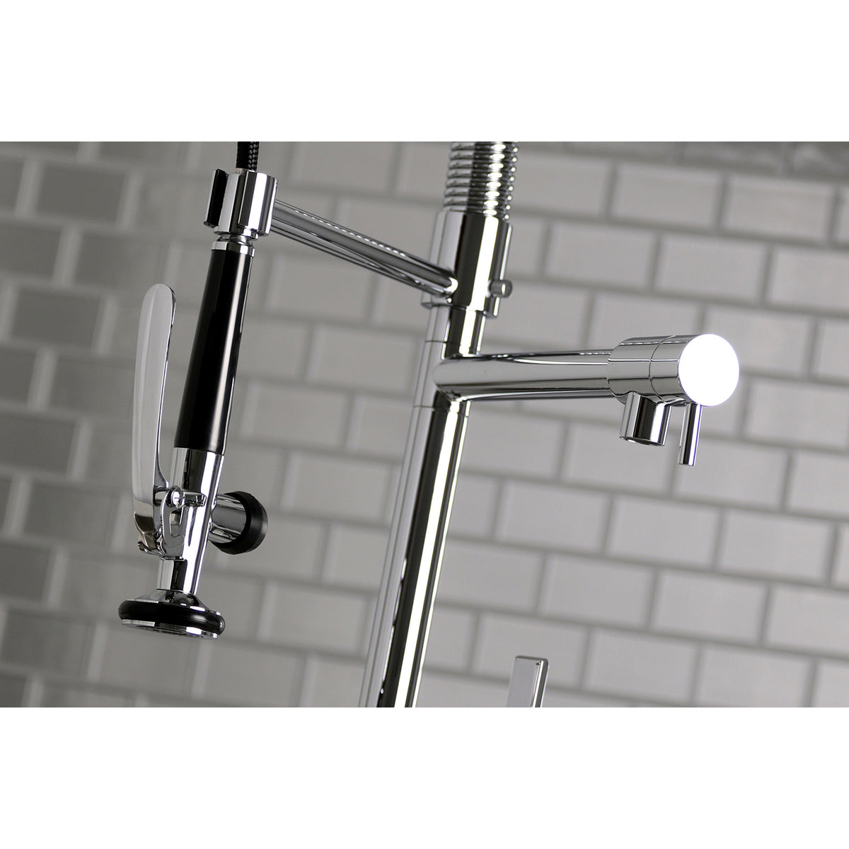 Gourmetier LS8505CTL Continental Single-Handle Pre-Rinse Kitchen Faucet