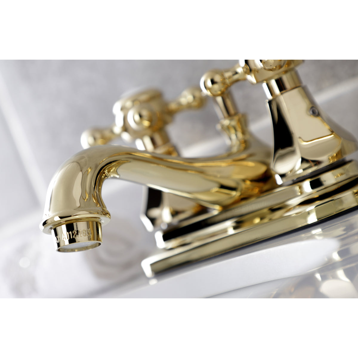 Kingston Brass KB608BX Metropolitan 4 in. Centerset Bathroom Faucet with Pop-Up Drain