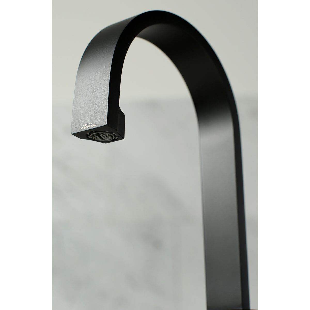 Fauceture LS8218DKL Kaiser Single-Handle Bathroom Faucet Drain