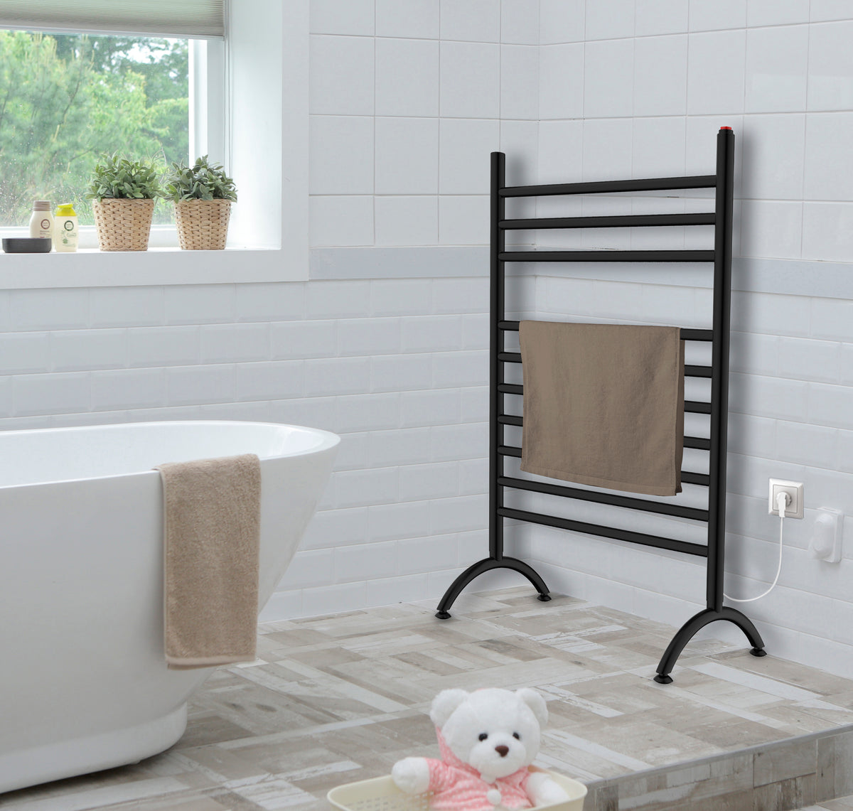 Kingston Brass Templeton Freestanding Plug-In Towel Warmer