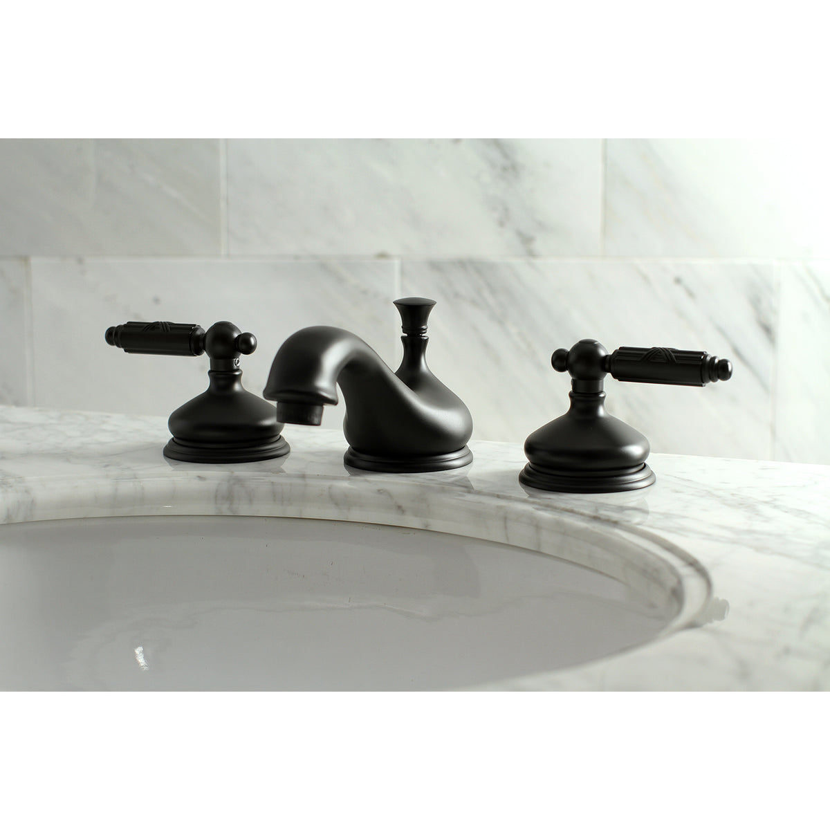 Kingston Brass KS1160GL 8 in. Widespread Bathroom Faucet