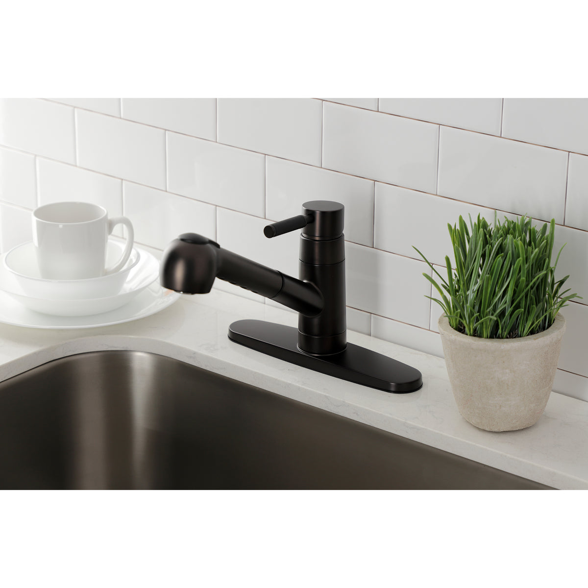Gourmetier GSC888DKLSP Single-Handle Pull-Out Kitchen Faucet