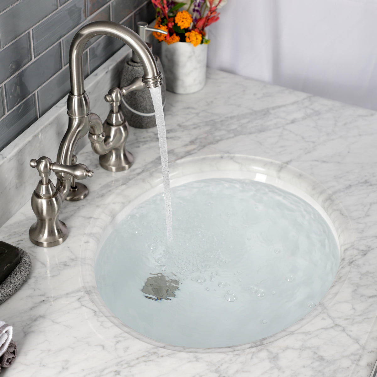 Kingston Brass KS7995AL English Country Bridge Bathroom Faucet with Brass Pop-Up