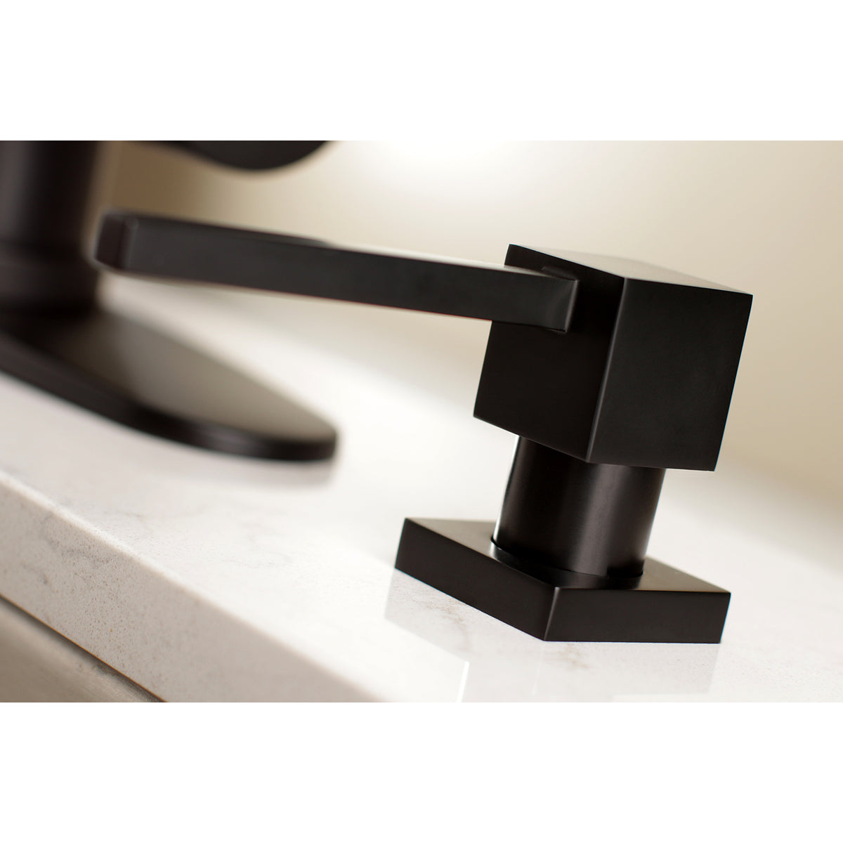 Kingston Brass Soap Dispenser With Straight Nozzle 17 oz