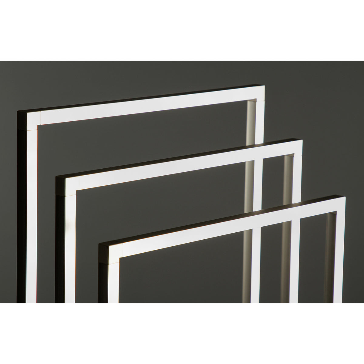 Kingston Brass Edenscape 3-Tier Pedestal Towel Rack