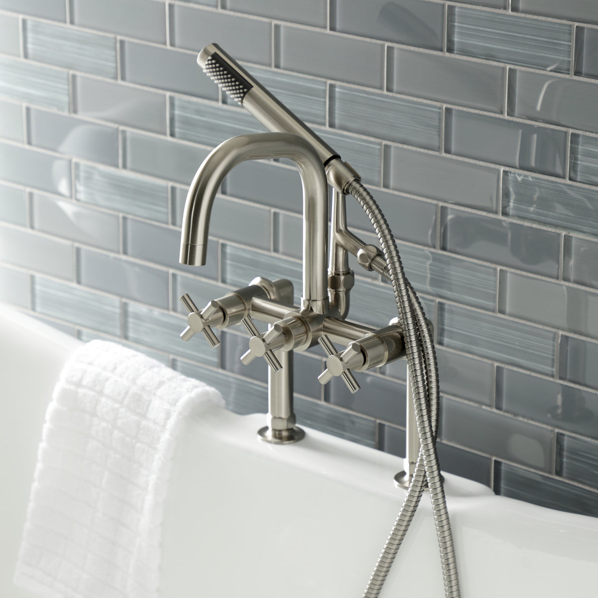 Aqua Vintage Concord Deck Mount Clawfoot Tub Faucet