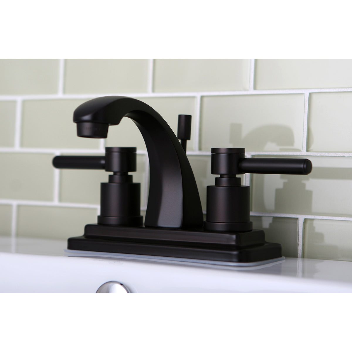Kingston Brass KS4645DL 4 in. Centerset Bathroom Faucet
