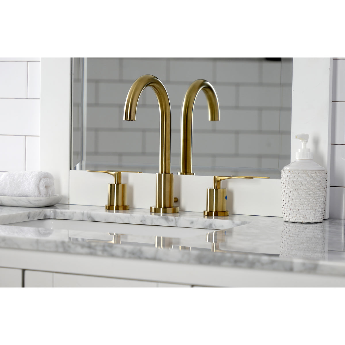 Kingston Brass FSC8925SVL Serena Widespread Bathroom Faucet with Brass Pop-Up