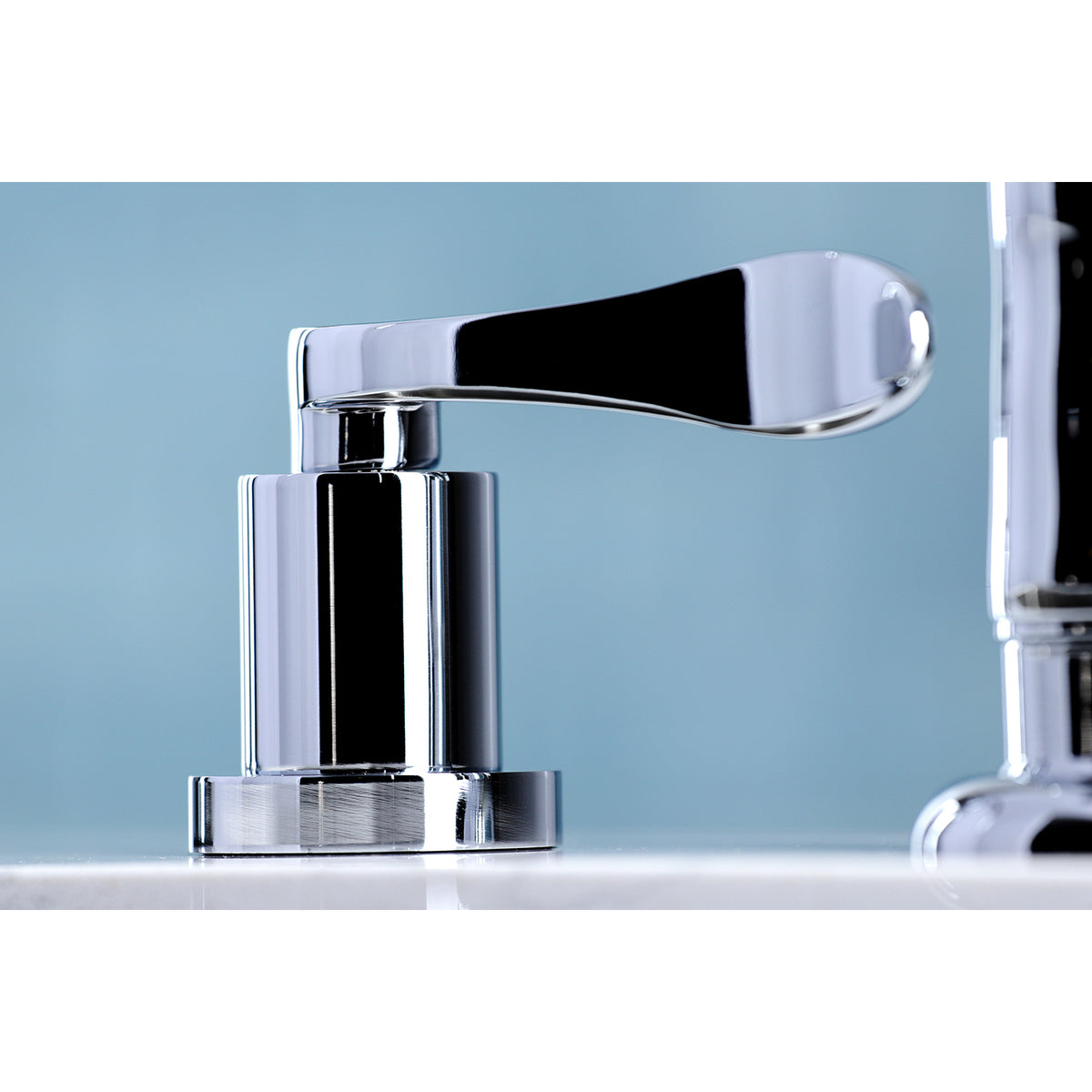 Kingston Brass KS8728DFL 8-Inch to 16-Inch Widespread Kitchen Faucet