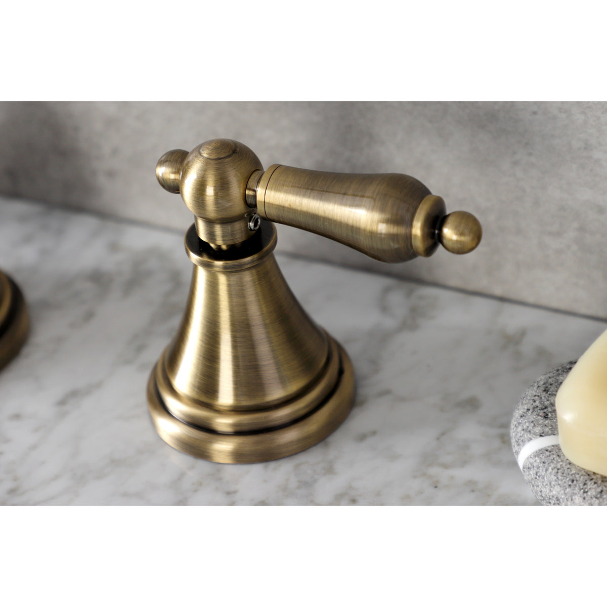 Kingston Brass KS2980AL Governor Widespread Bathroom Faucet