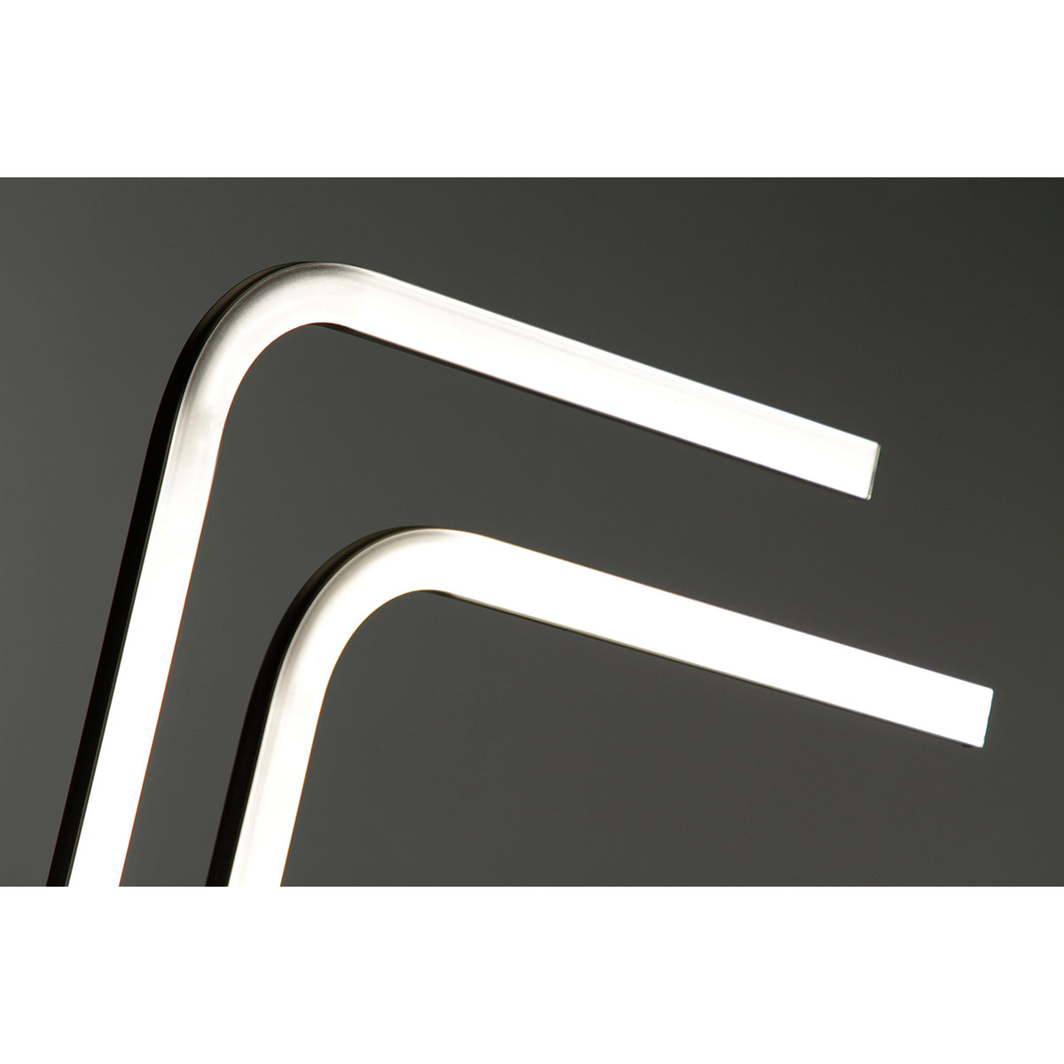 Kingston Brass Edenscape Pedestal Dual Towel Rack