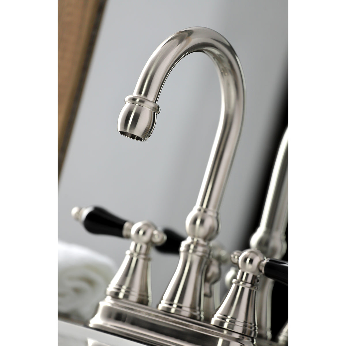 Kingston Brass KS2612PKL Duchess 4 in. Centerset Bathroom Faucet with Brass Pop-Up
