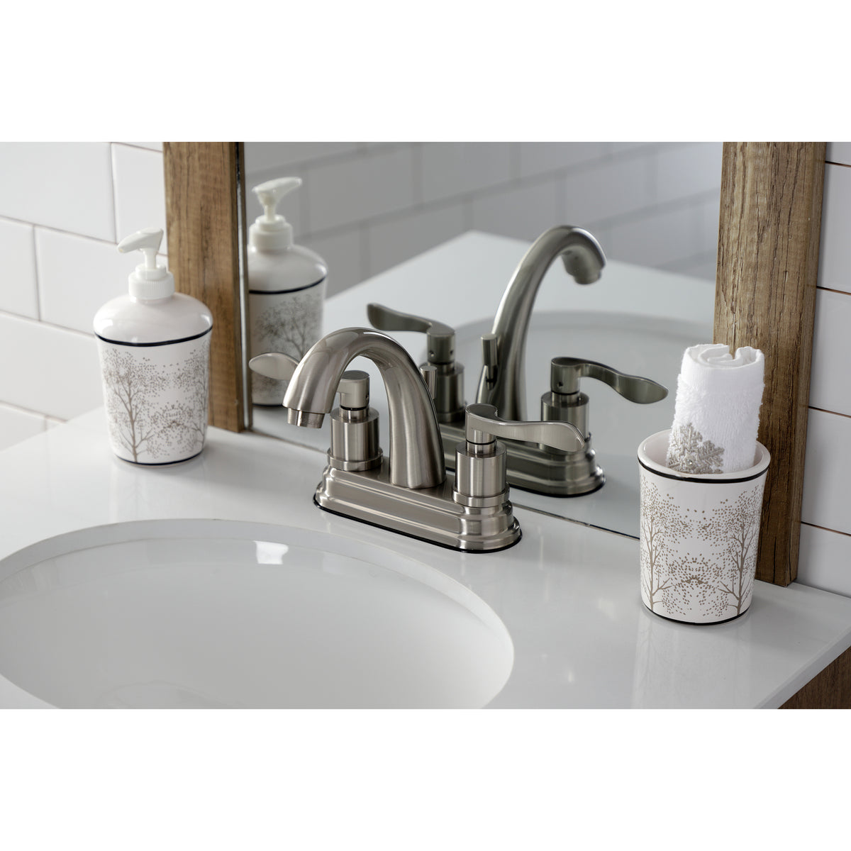 Kingston Brass KS8618DFL 4 in. Centerset Bathroom Faucet