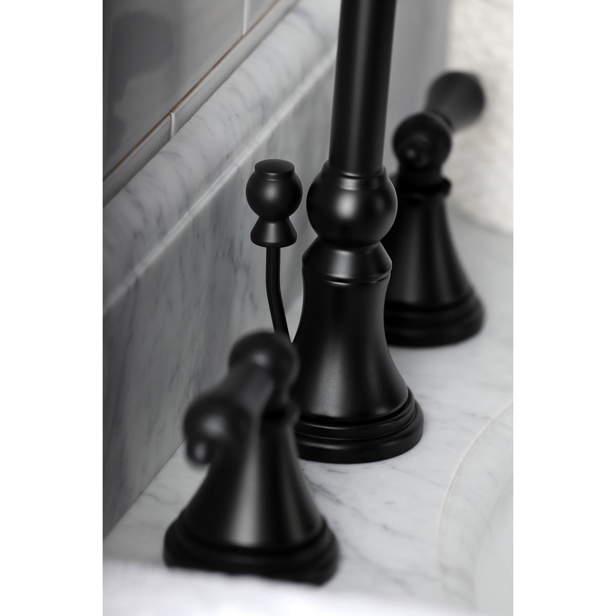 Kingston Brass KS2980AL Governor Widespread Bathroom Faucet