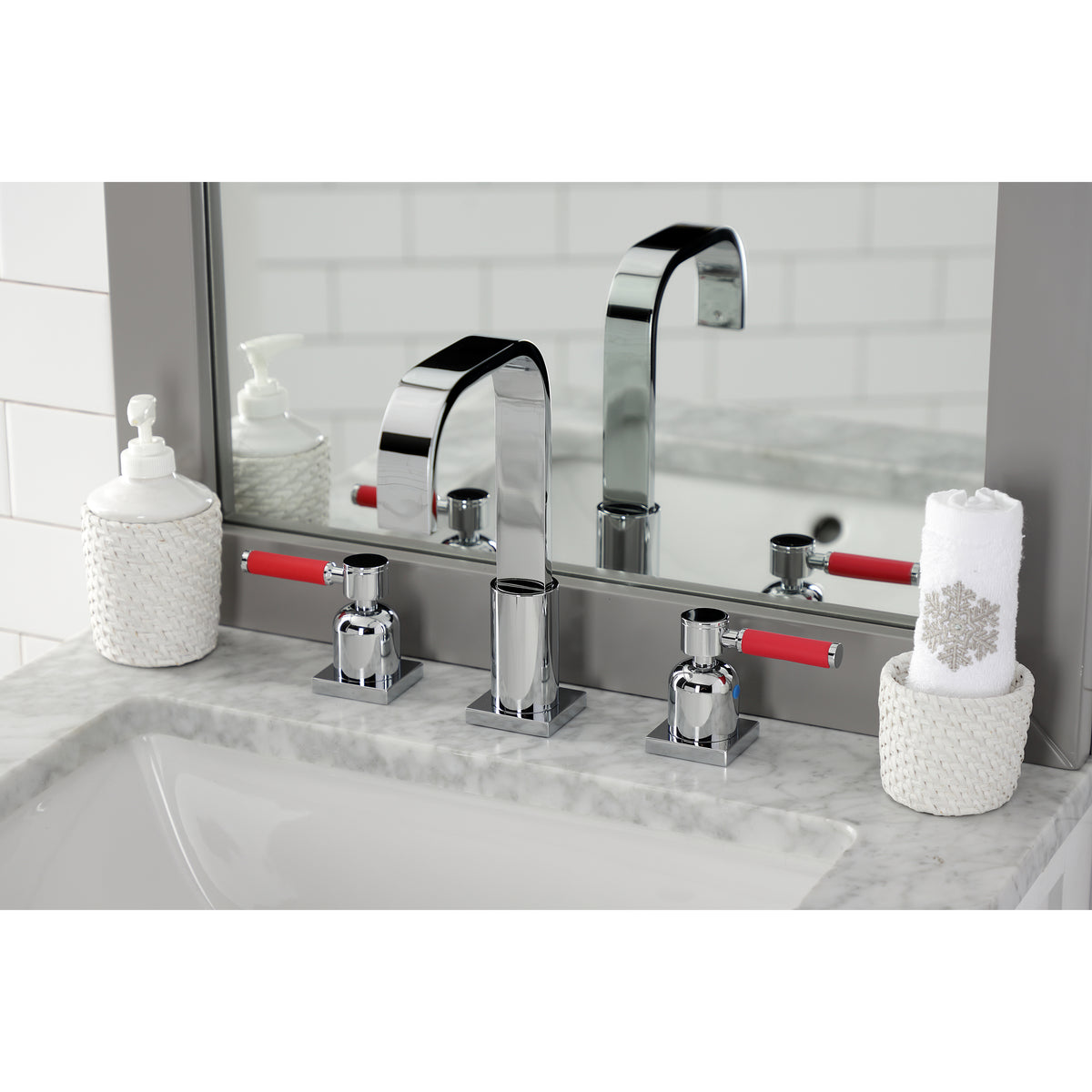 Fauceture FSC8968DKL 8 in. Widespread Bathroom Faucet
