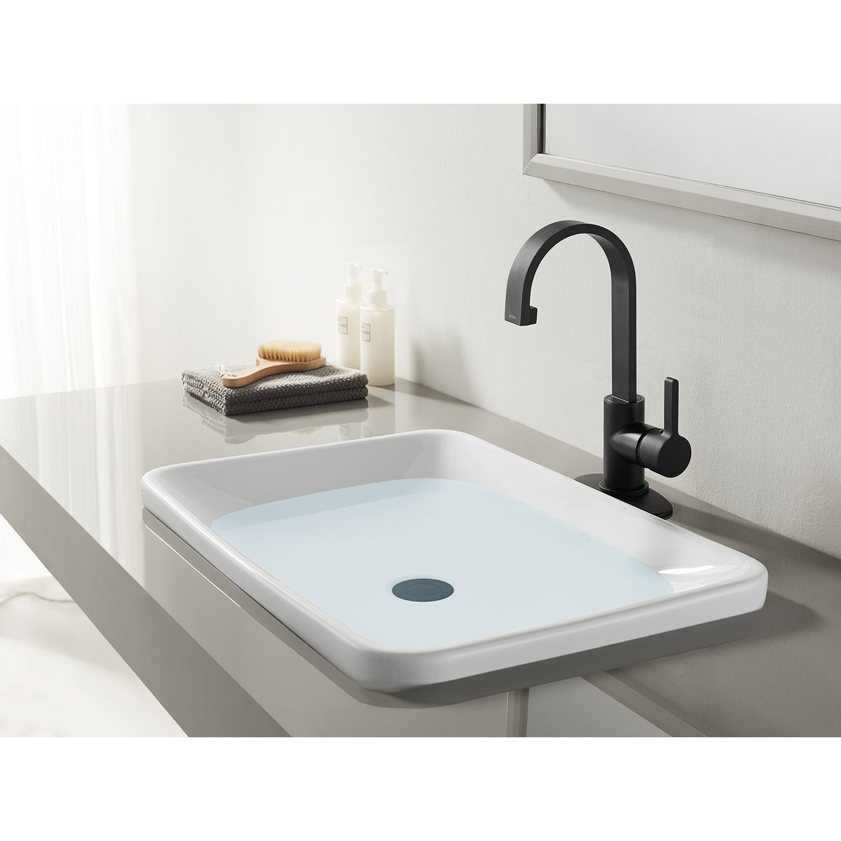 Fauceture LS8218CTL Continental Single-Handle Bathroom Faucet