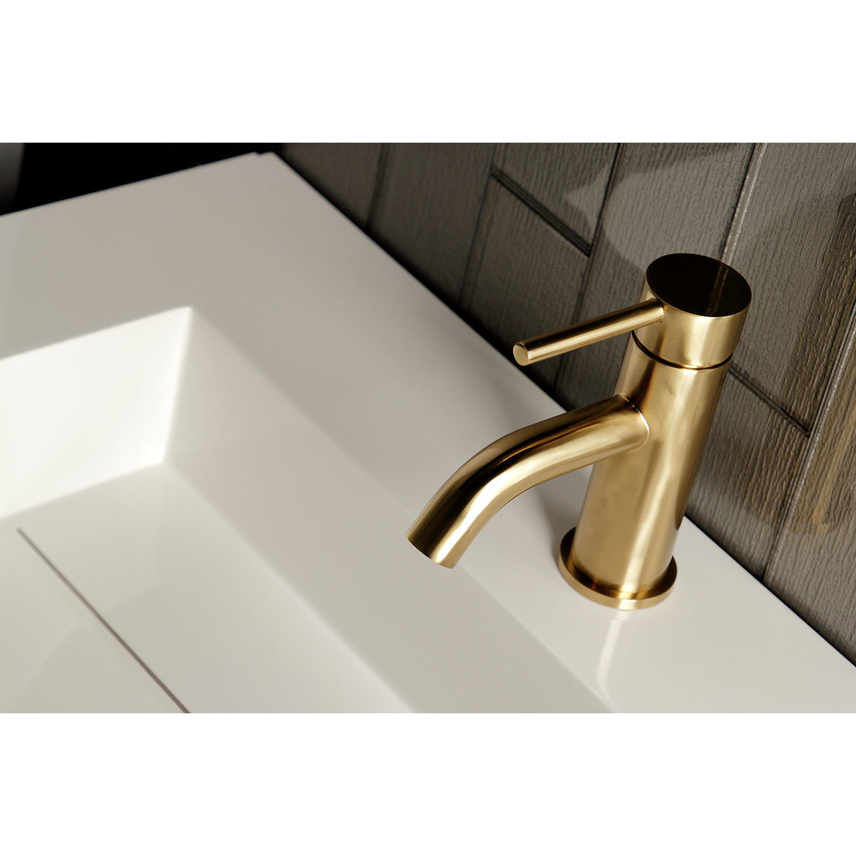Fauceture LS8227DL Concord Single-Handle Bathroom Faucet with Push Pop-Up